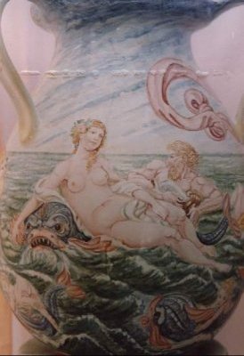 Ceramiche d-Arte di Albisola - Giara a tre manici in maiolica 
con scena mitologica marina 